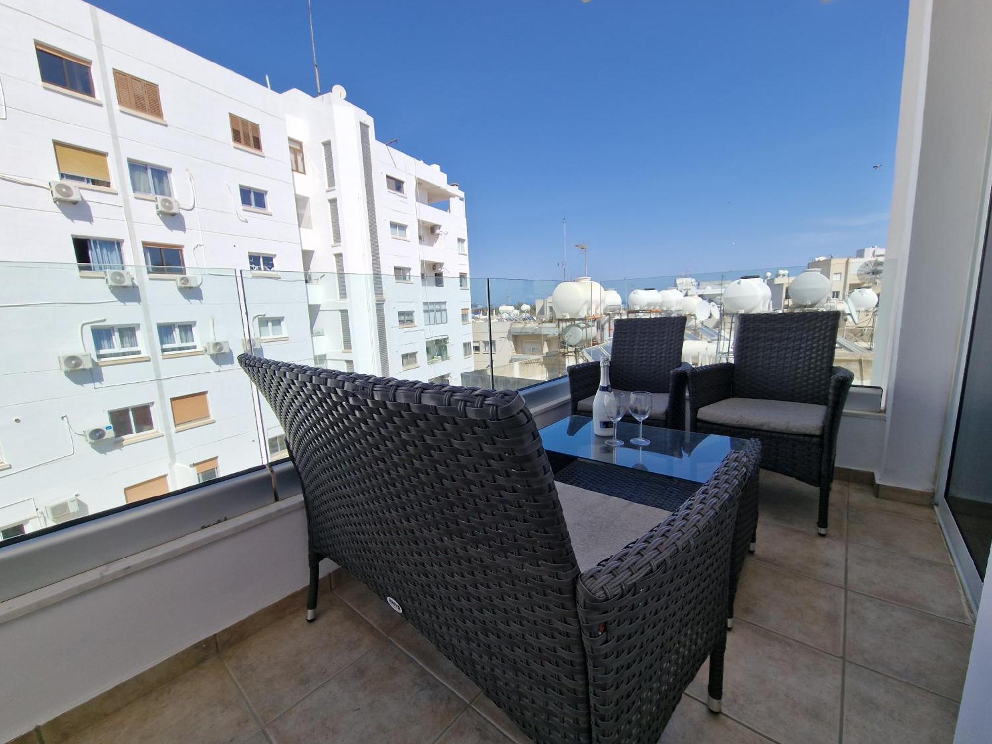 Tropical Paradise 200M From Finikoudes Beach Λάρνακα Εξωτερικό φωτογραφία